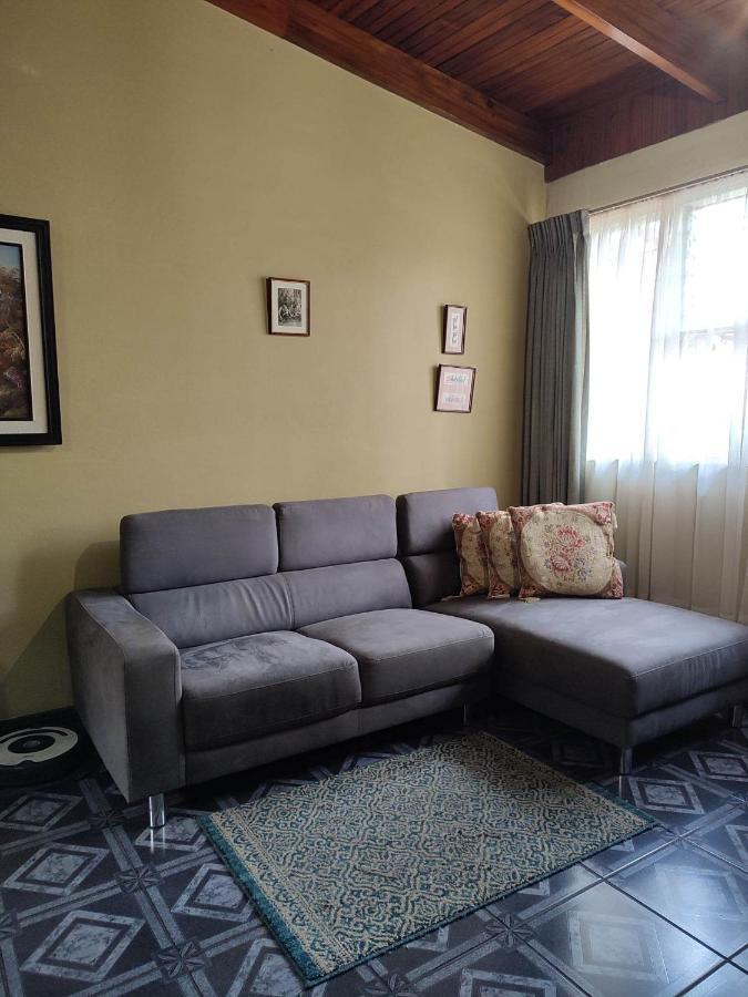 The Cozy Cactus House B&B Cartago Centro English Spoken Dış mekan fotoğraf